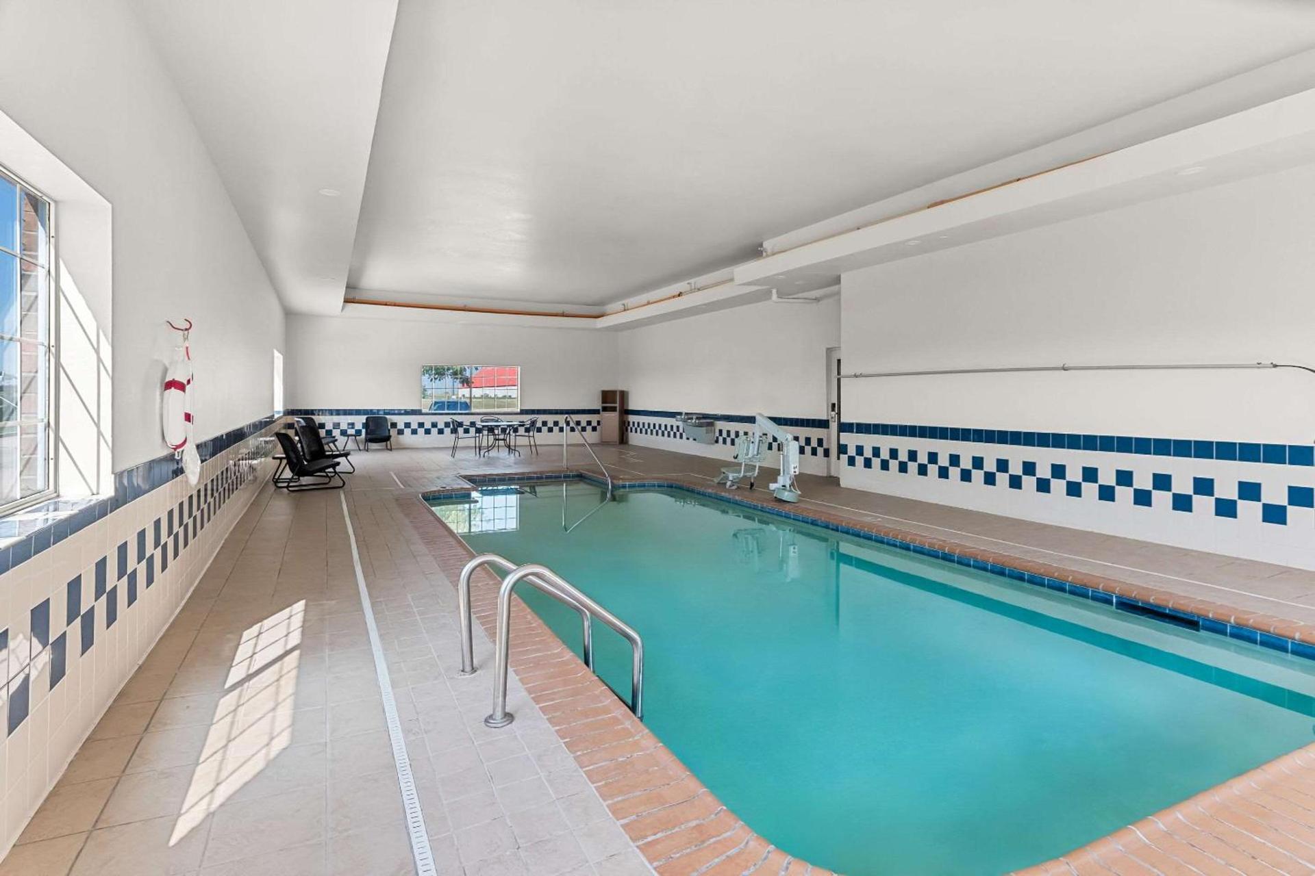 Quality Inn Blackwell I-35 photo 34