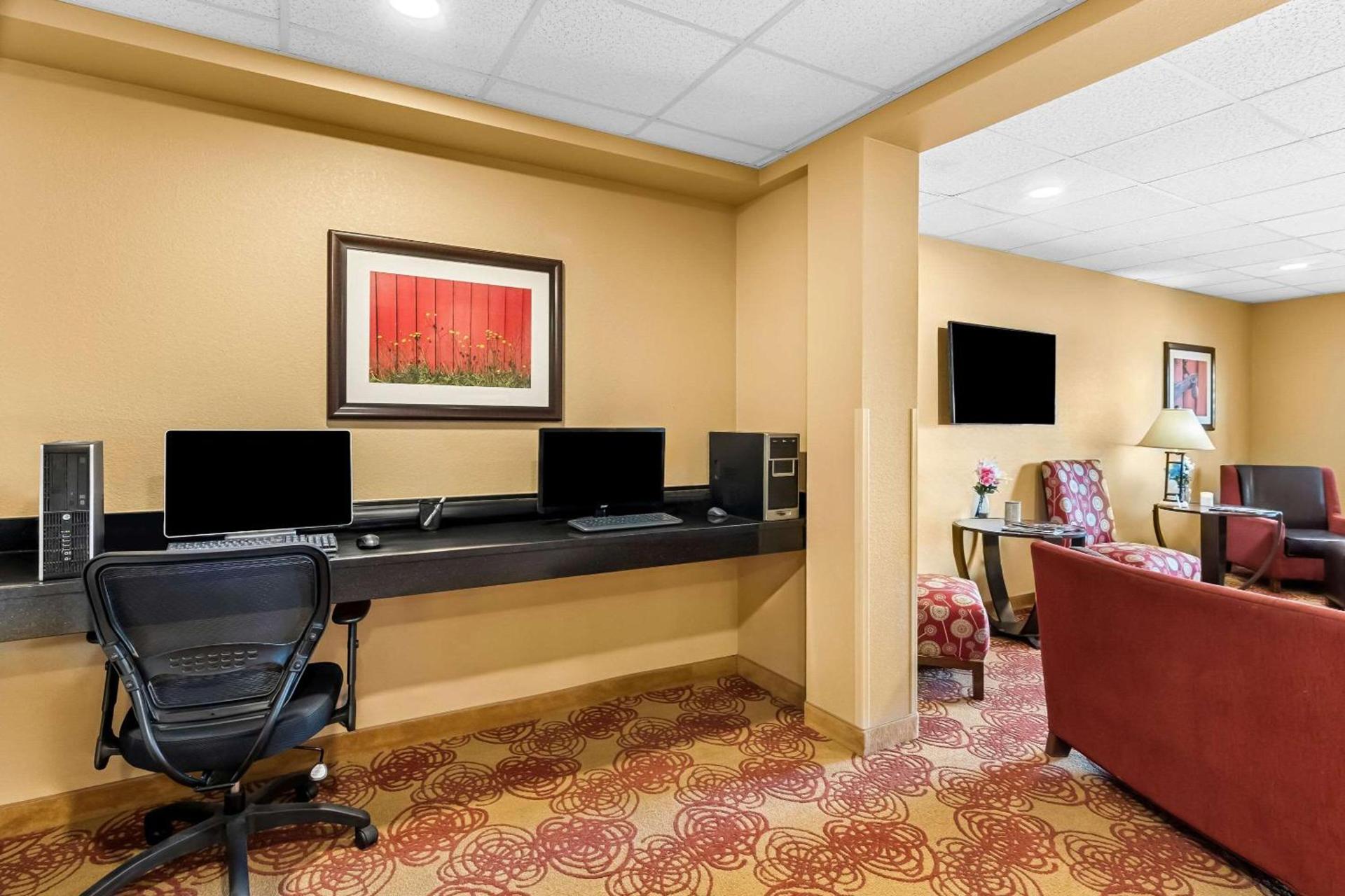 Quality Inn Blackwell I-35 photo 36