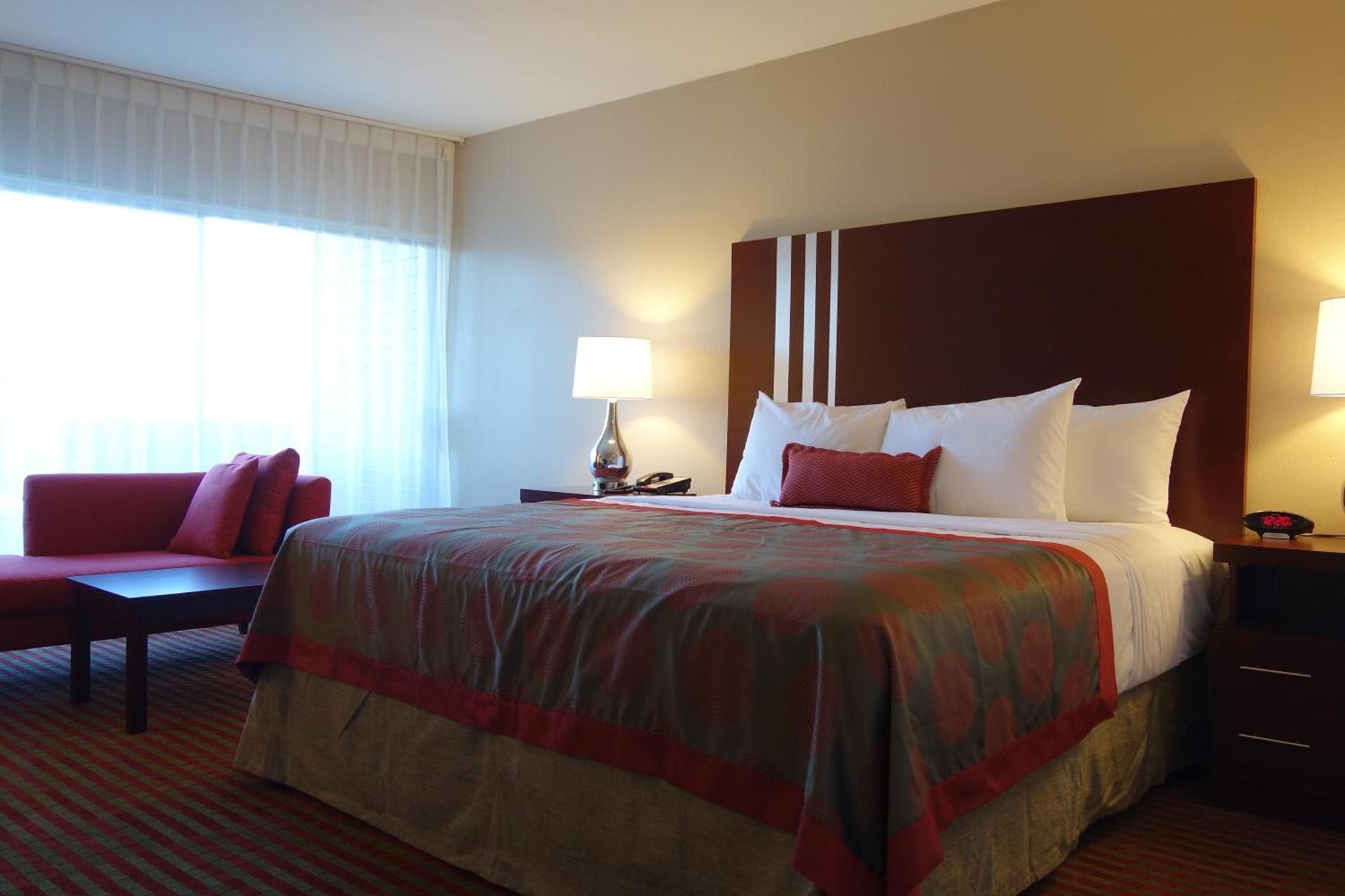Ramada by Wyndham Sacramento photo 14