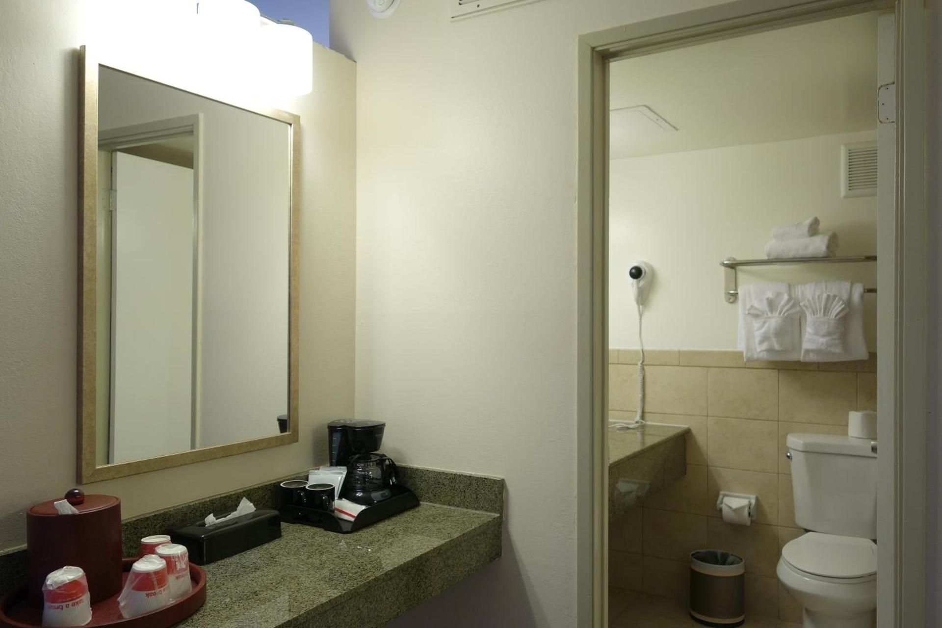 Ramada by Wyndham Sacramento photo 23