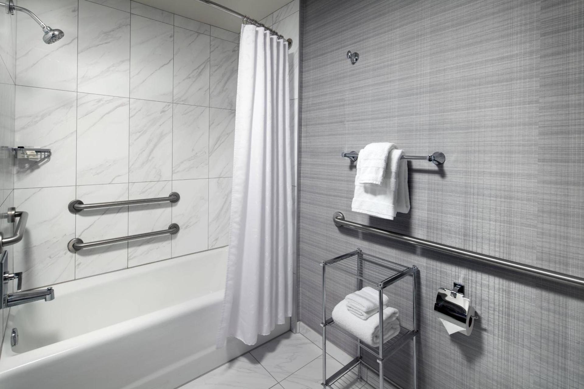 Sheraton Grand Los Angeles photo 22