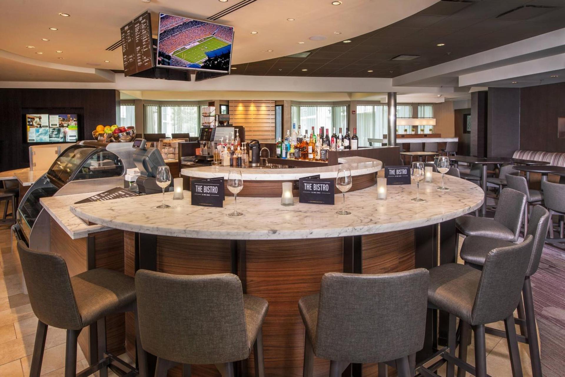 Courtyard By Marriott Baltimore BWI Airport photo 22
