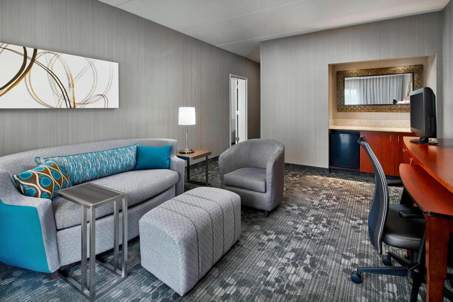 Courtyard By Marriott Baltimore BWI Airport photo 13