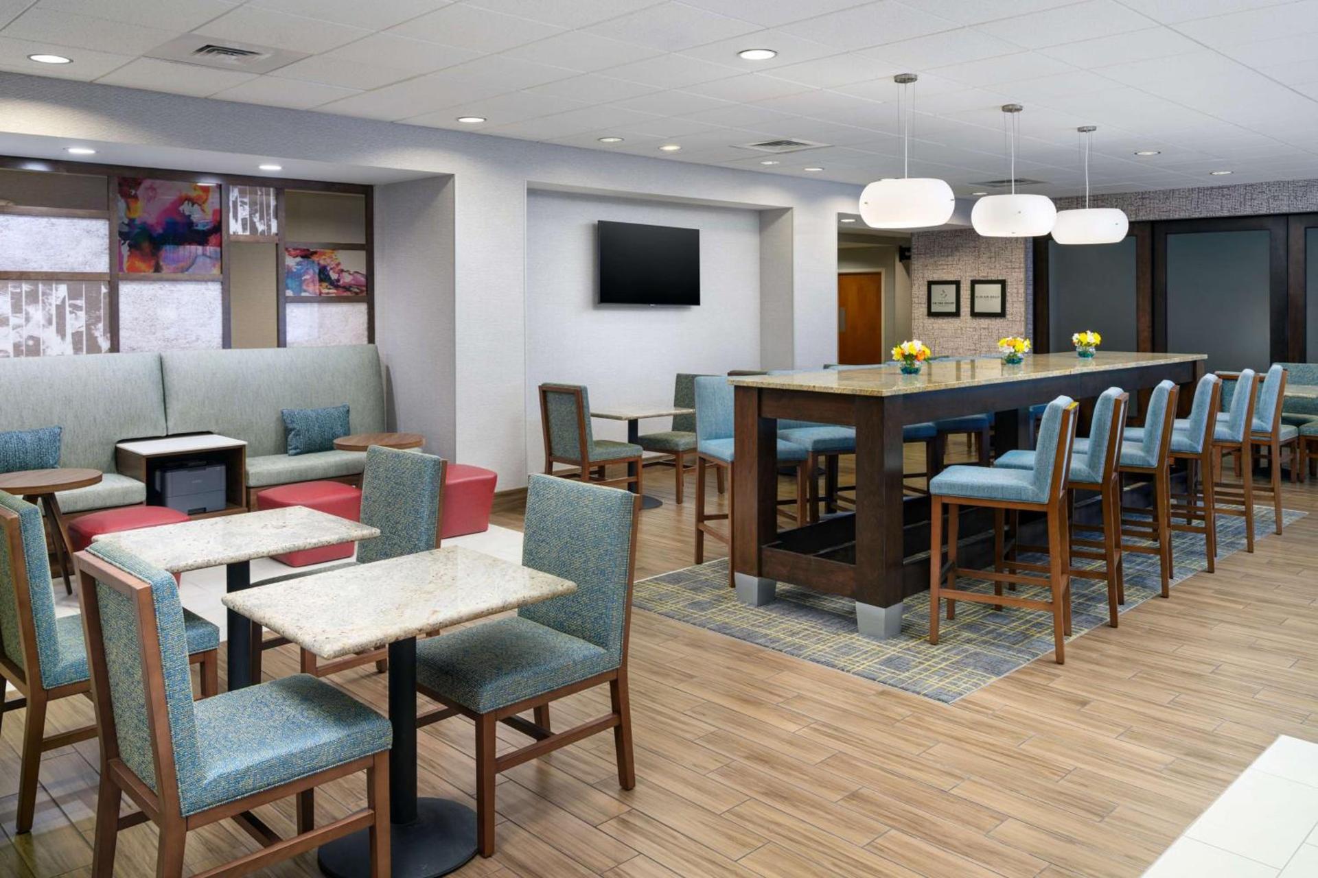 Hampton Inn Plant City photo 6