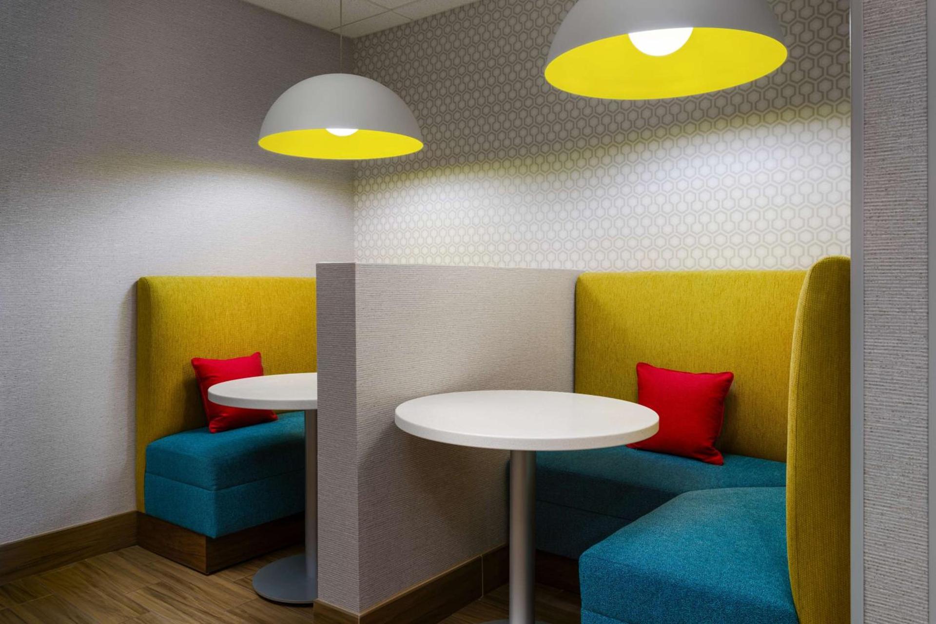 Hampton Inn Plant City photo 8