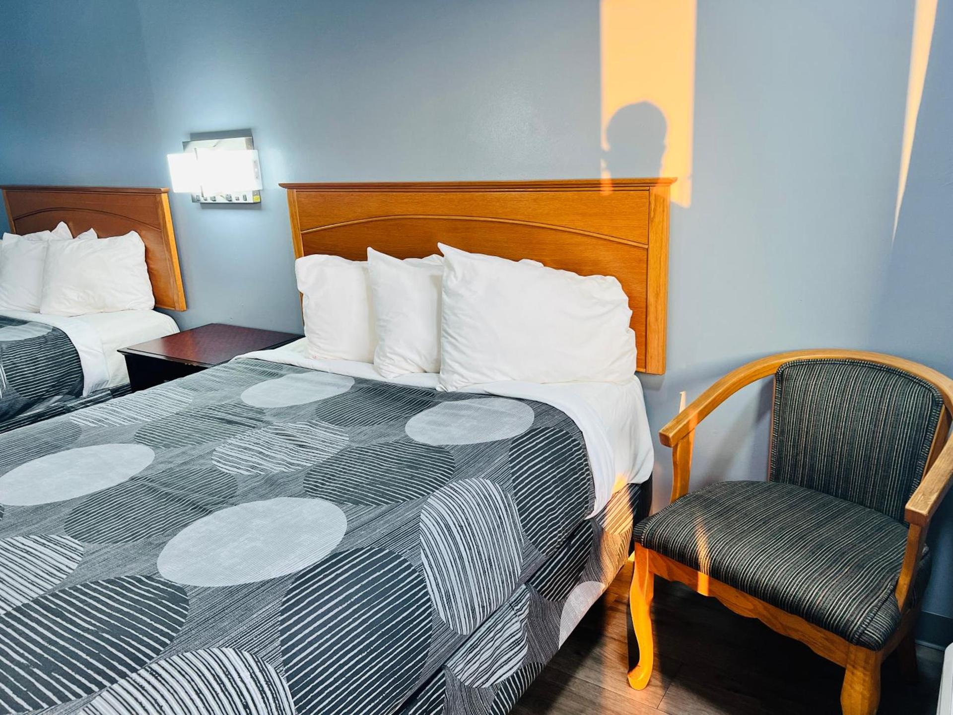 Relax Inn photo 42