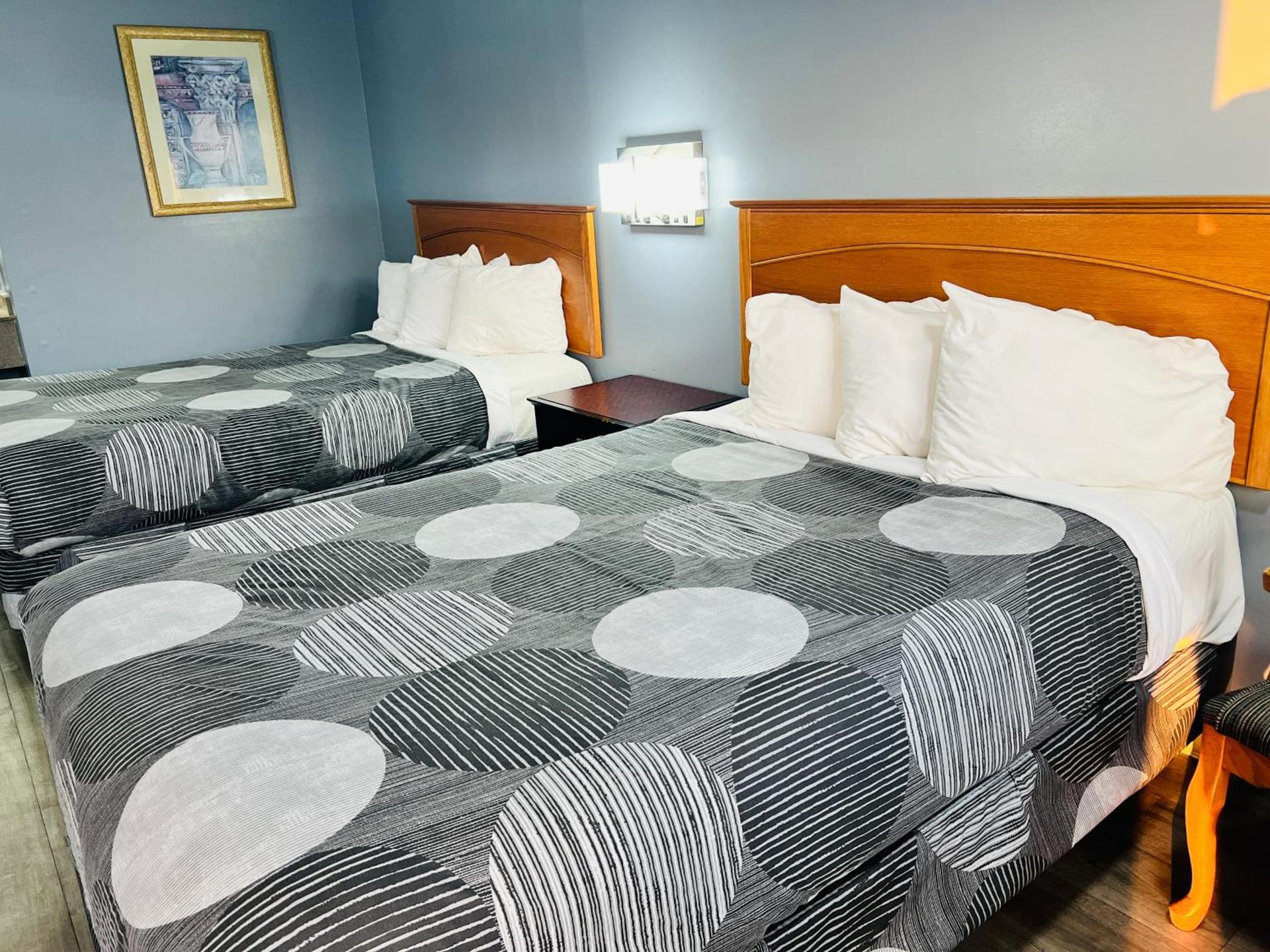 Relax Inn photo 40