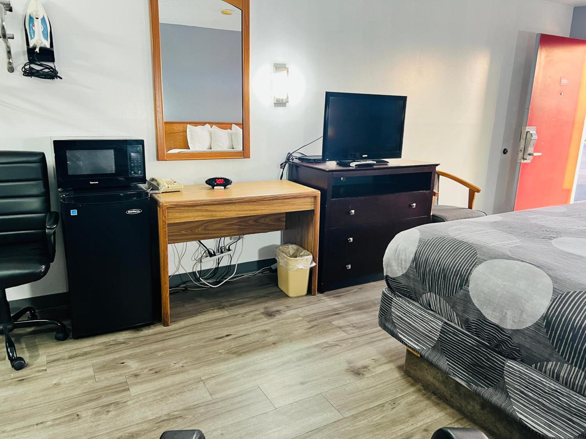 Relax Inn photo 52