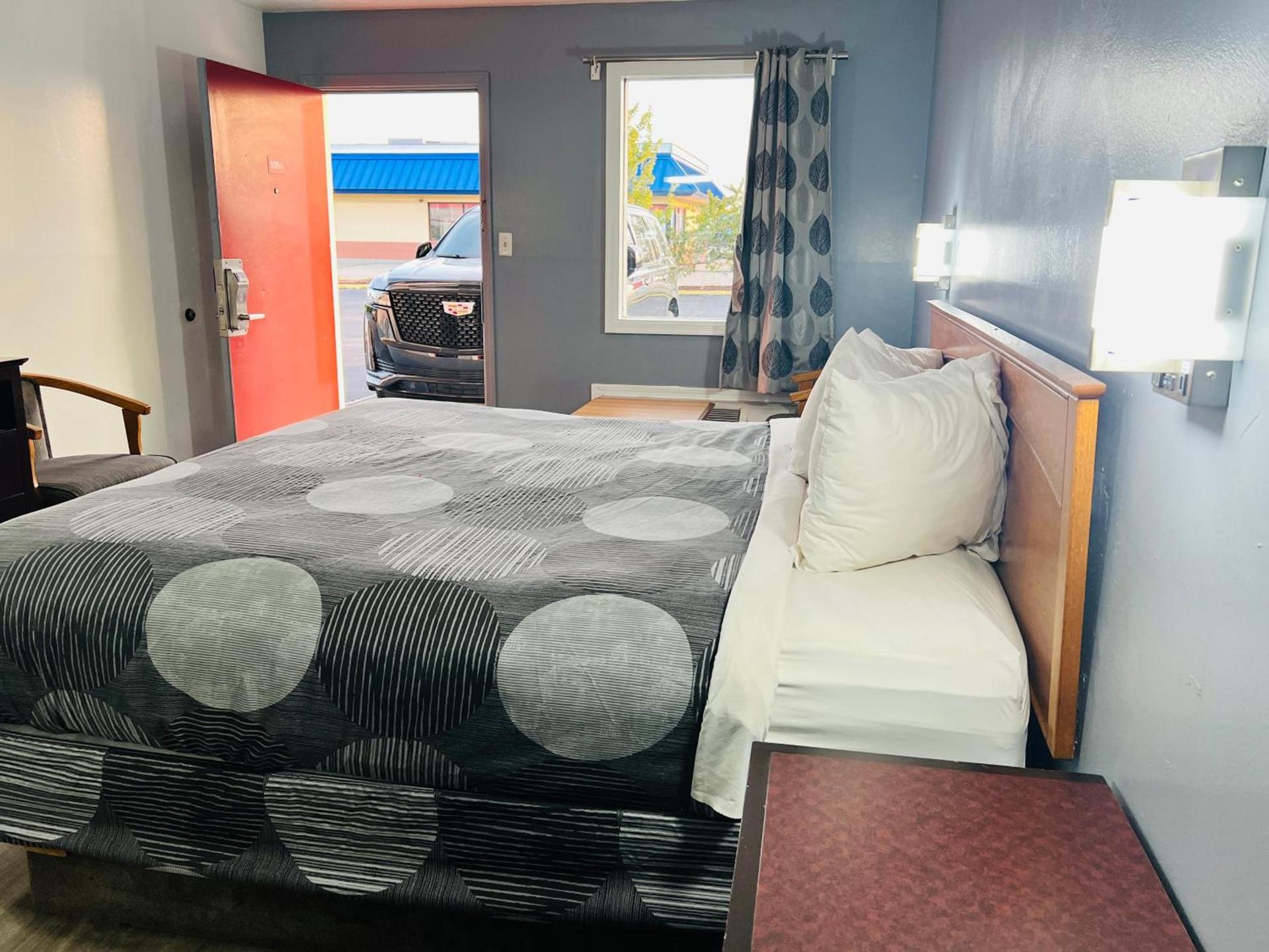 Relax Inn photo 58