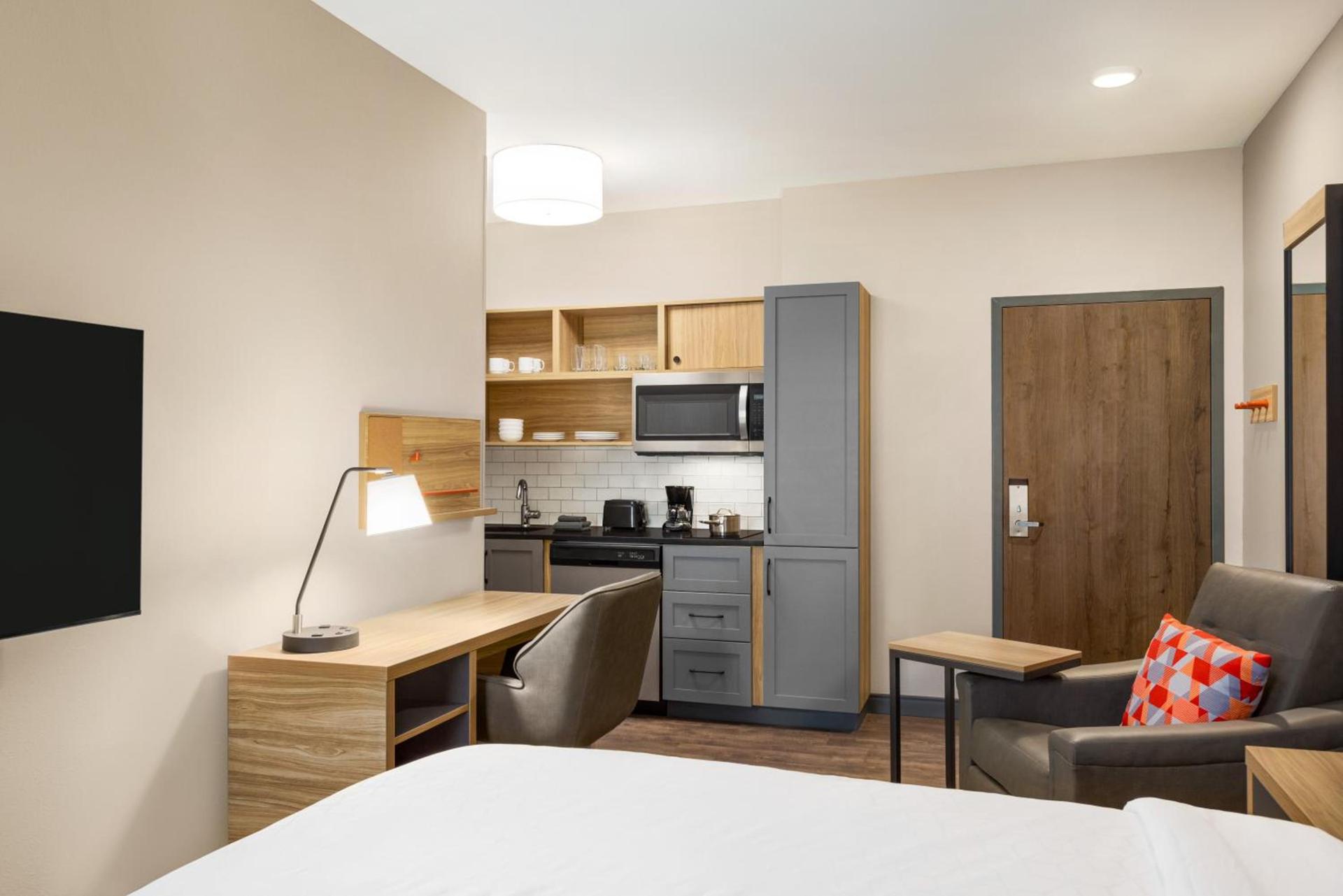 Candlewood Suites Chattanooga Hamilton Place by IHG photo 14