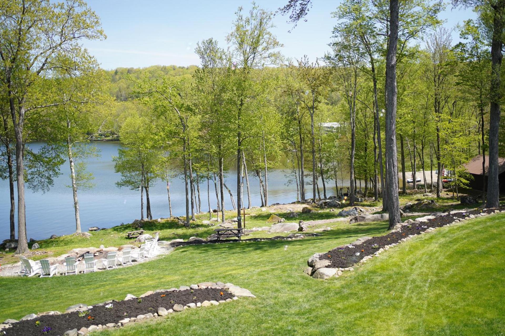 The Retreat At Norwich Lake photo 3