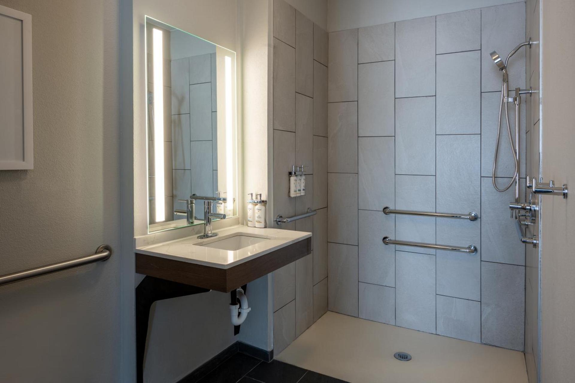 Staybridge Suites West Des Moines by IHG photo 56