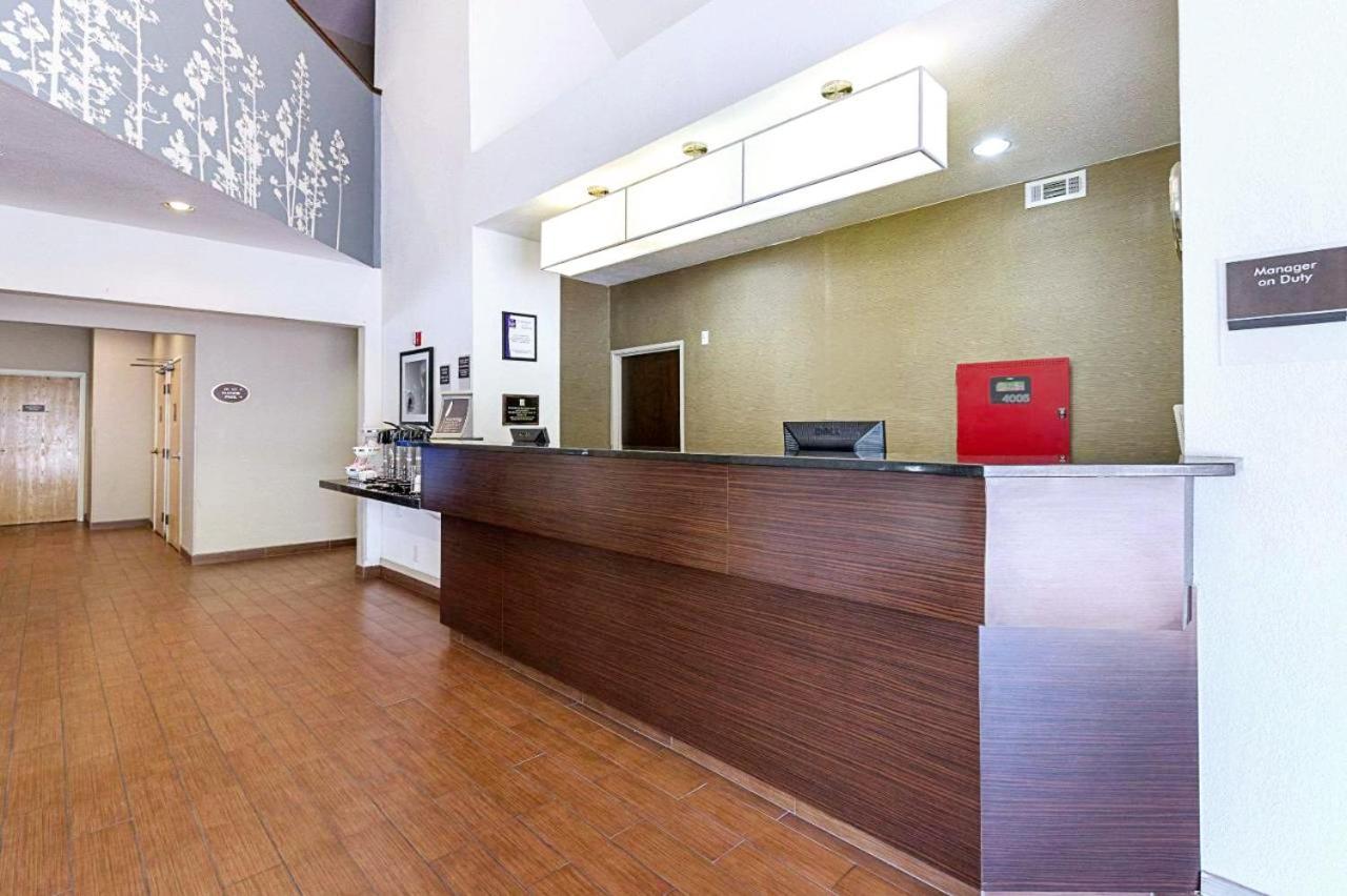 La Vista Inn photo 2
