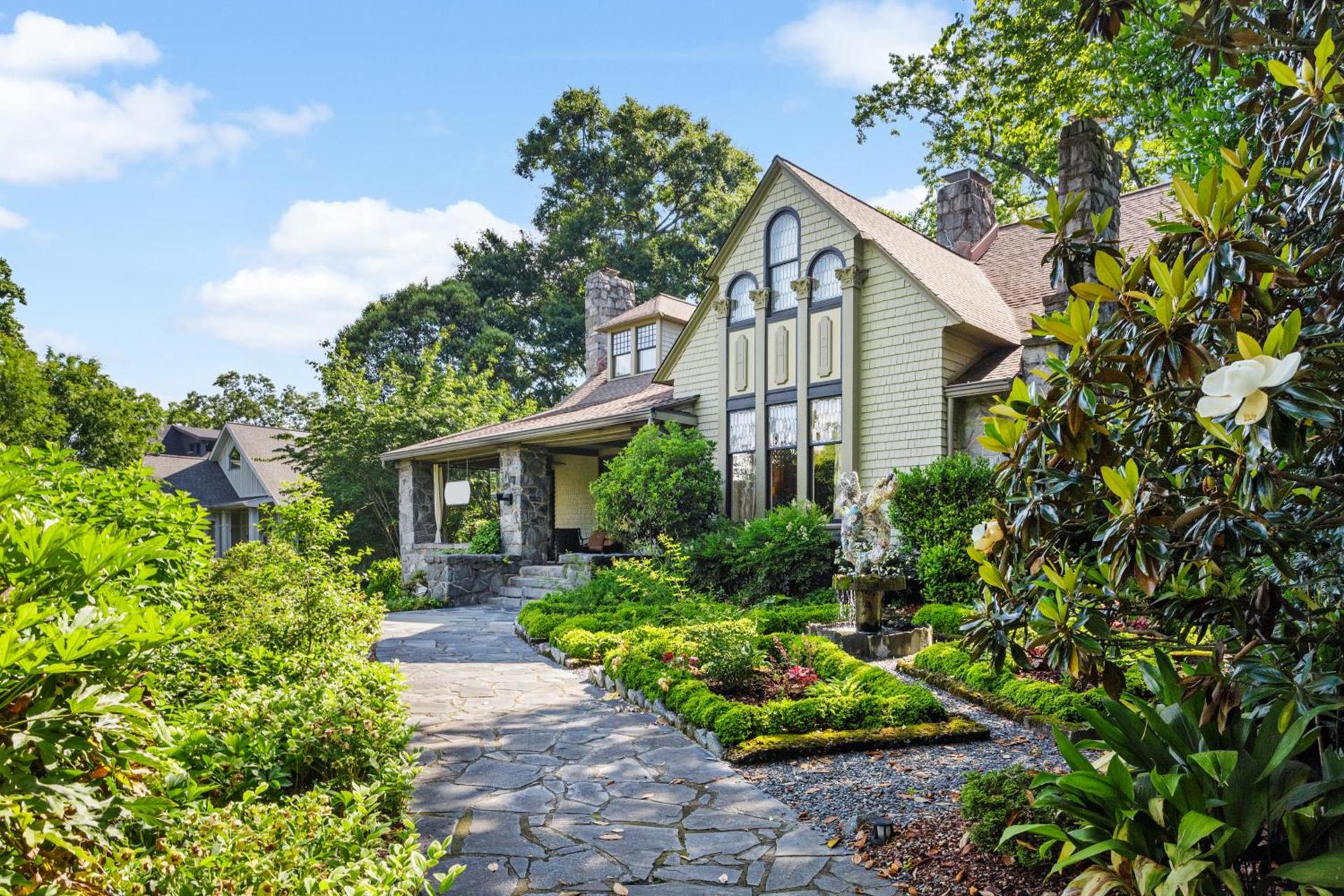 Stonehurst Place Bed & Breakfast photo 1