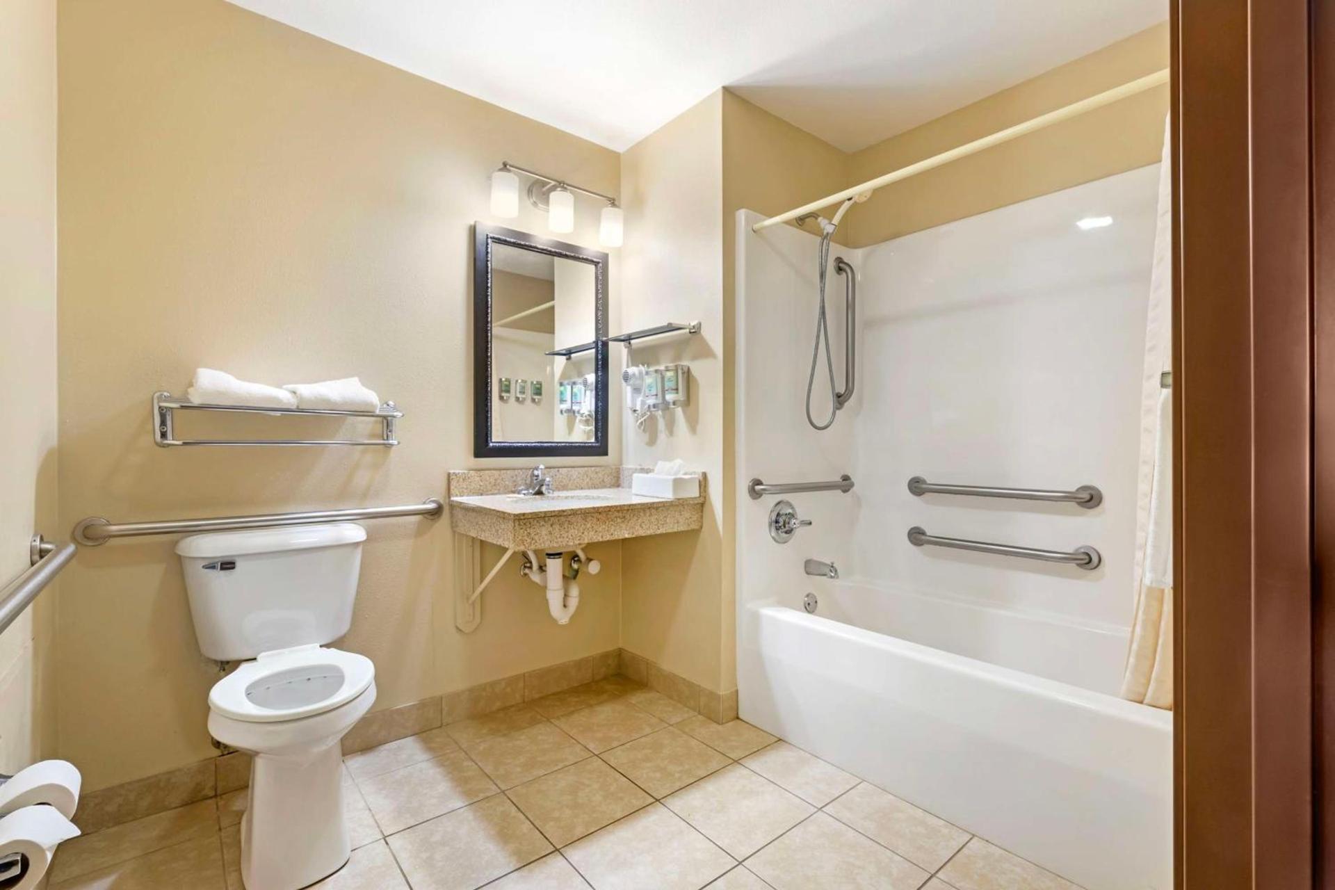 Best Western Wittenberg Inn photo 16