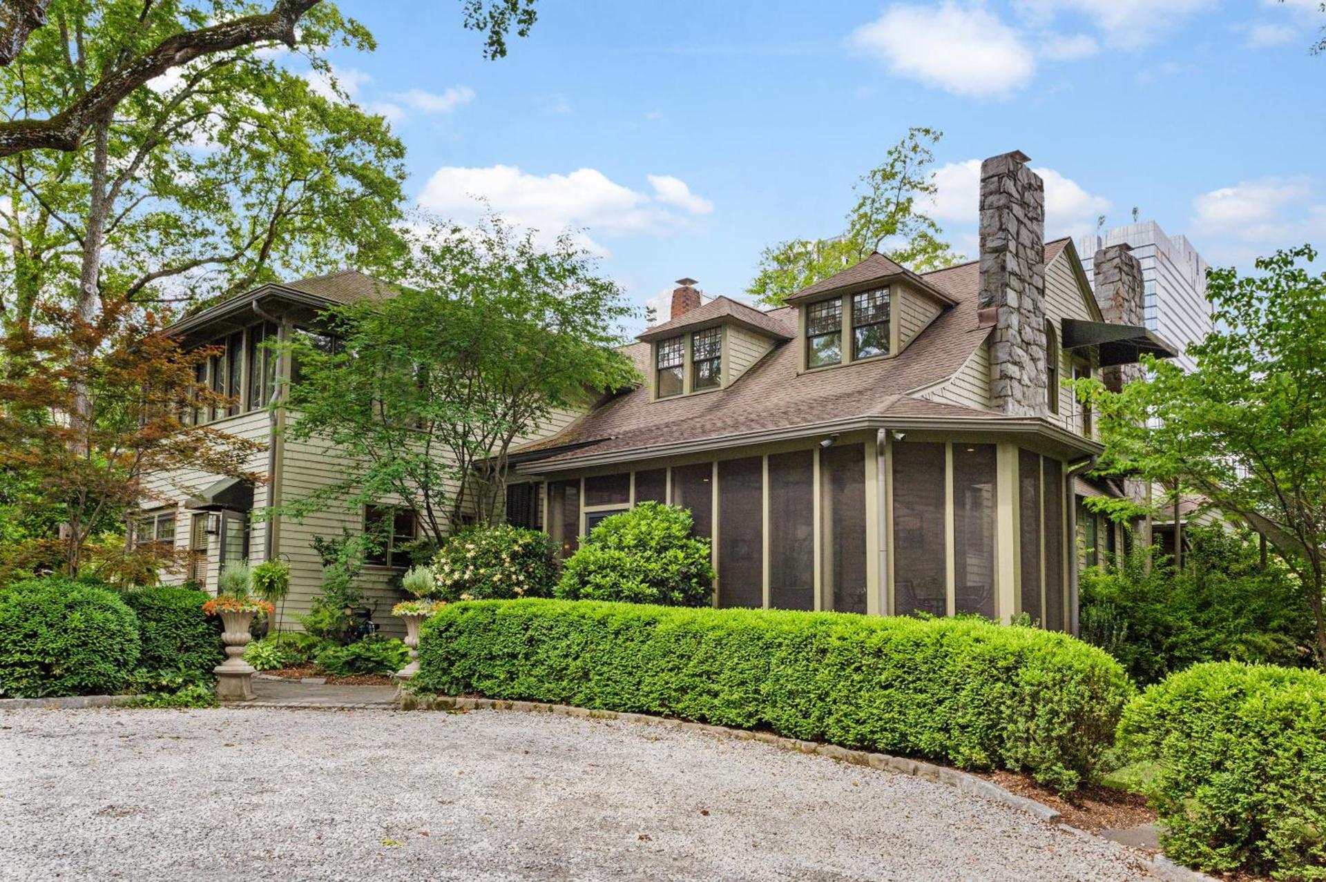 Stonehurst Place Bed & Breakfast photo 4