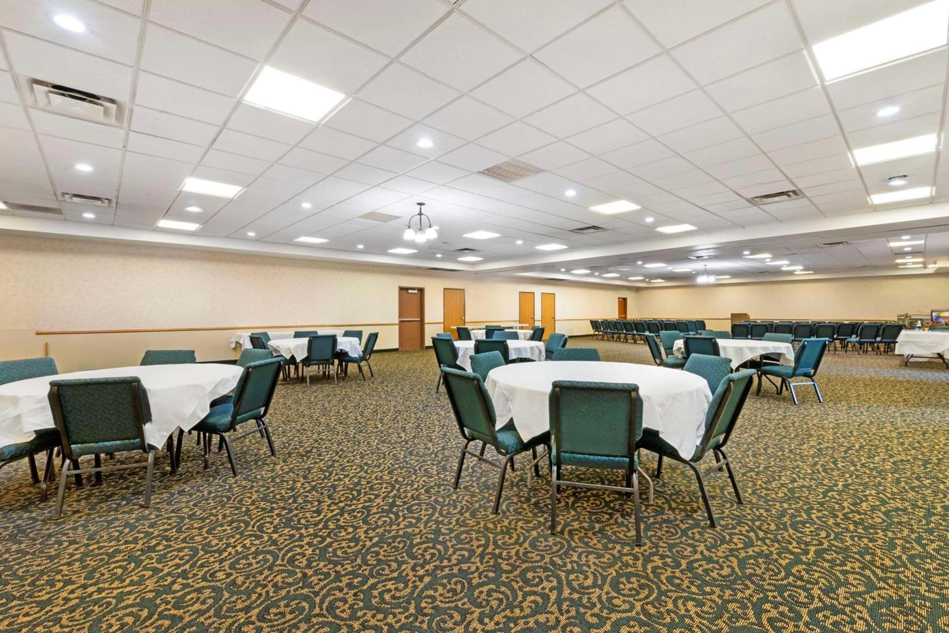 Best Western Wittenberg Inn photo 8