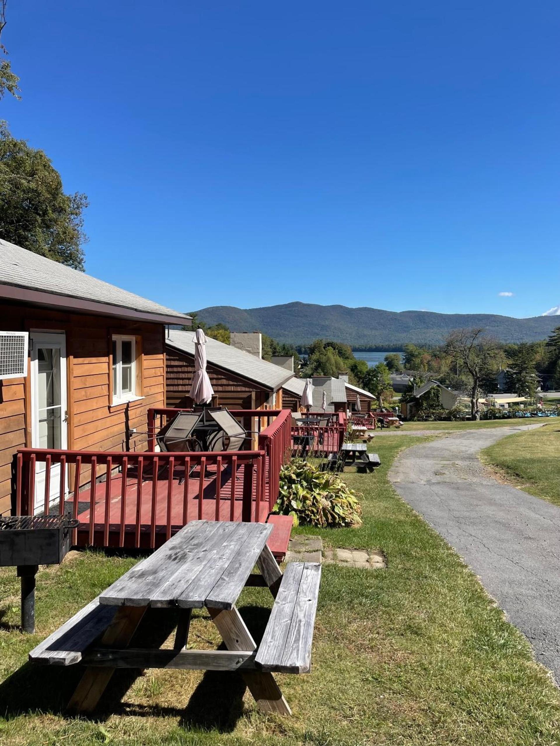 Hill View Motel and Cottages photo 3