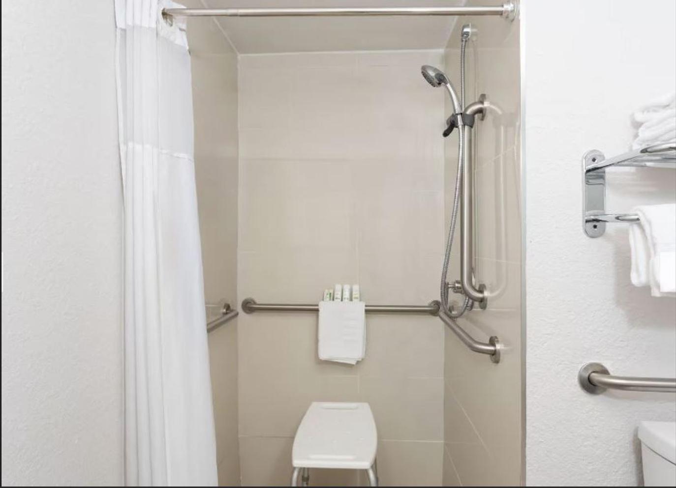 Howard Johnson by Wyndham Orlando Lake Buena Vista South photo 44
