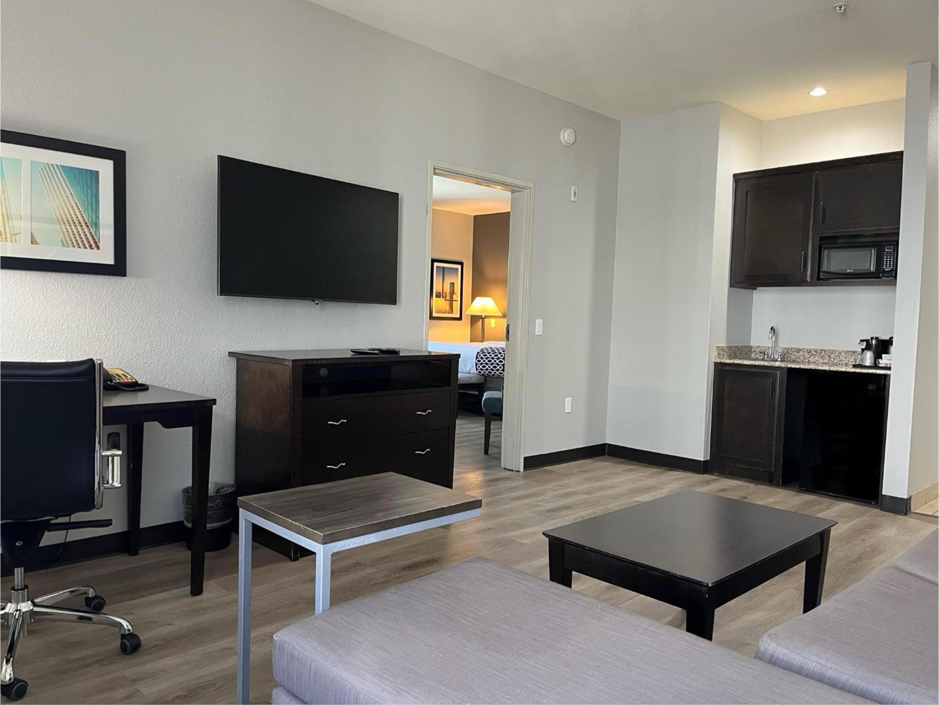 La Quinta by Wyndham Houston Energy Corridor photo 27