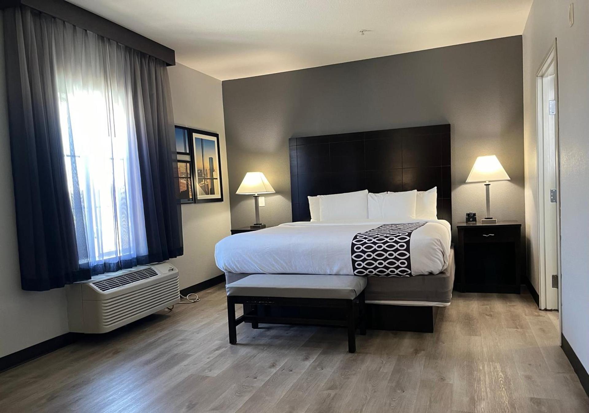 La Quinta by Wyndham Houston Energy Corridor photo 26