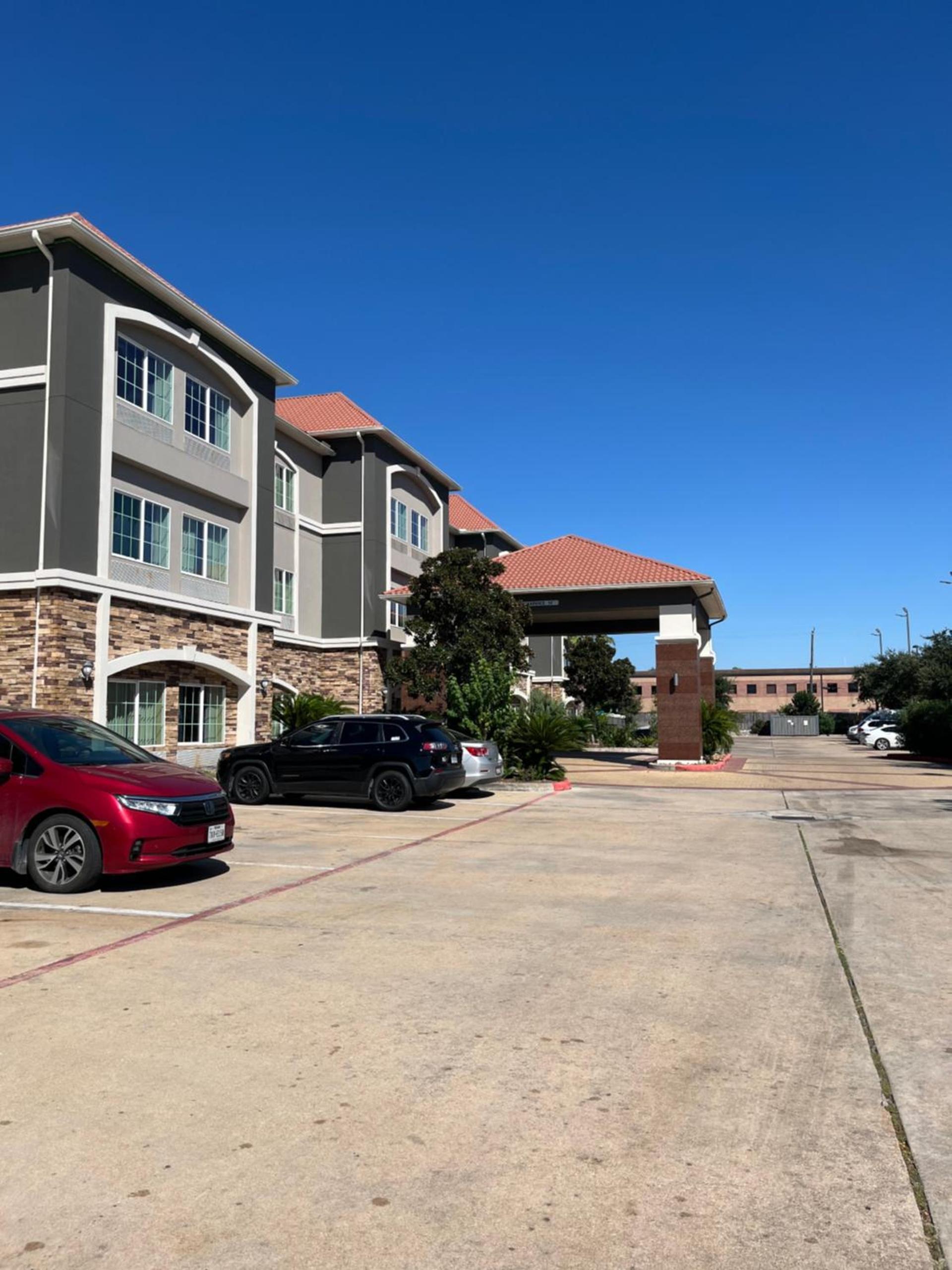 La Quinta by Wyndham Houston Energy Corridor photo 2