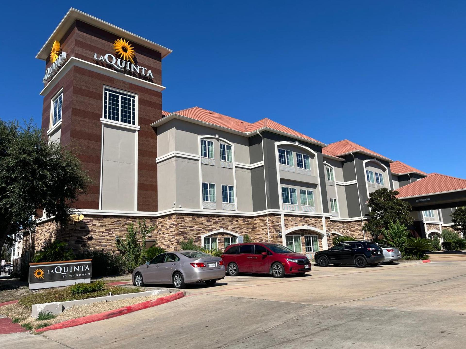 La Quinta by Wyndham Houston Energy Corridor photo 1