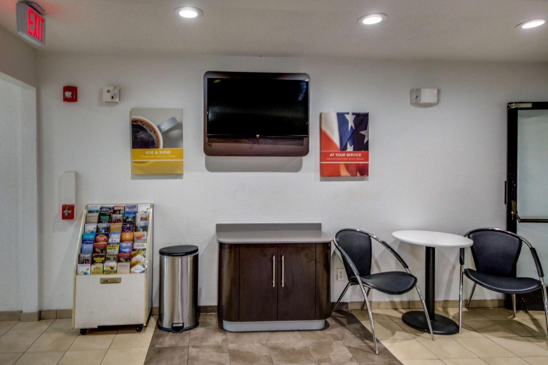 Motel 6-Greensboro, NC - Airport photo 14