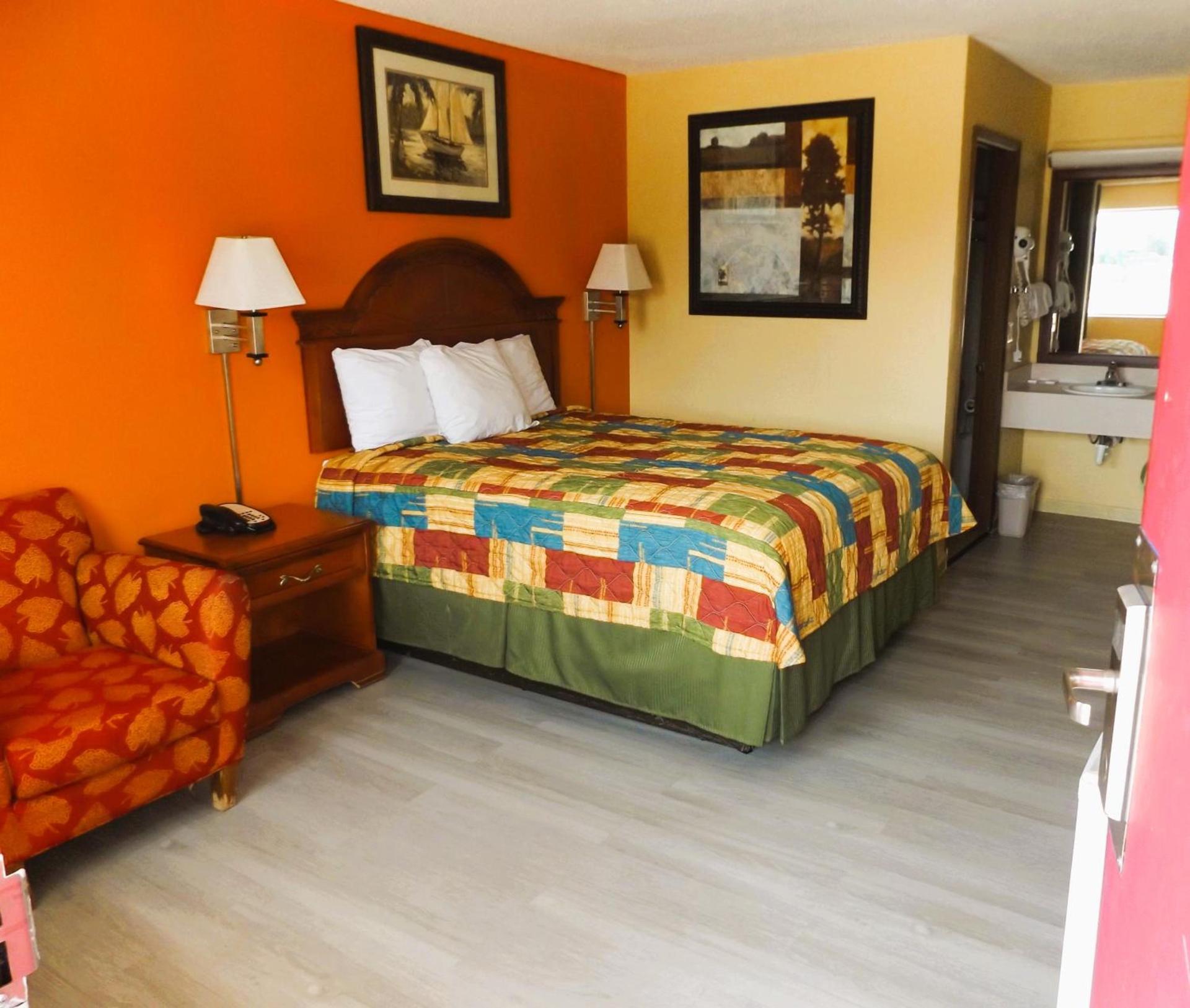 Regency Inn photo 9