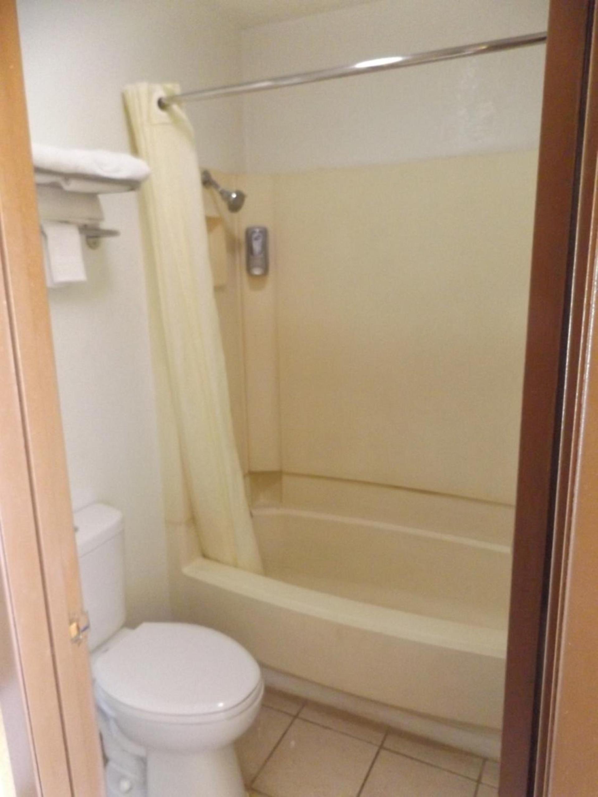 Regency Inn photo 20