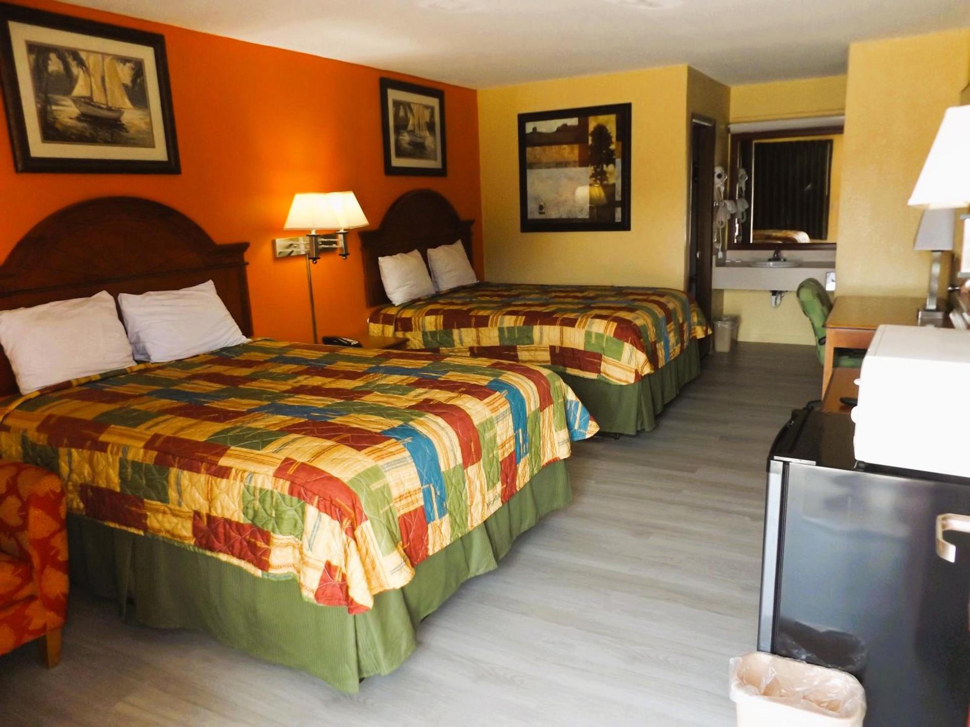 Regency Inn photo 14