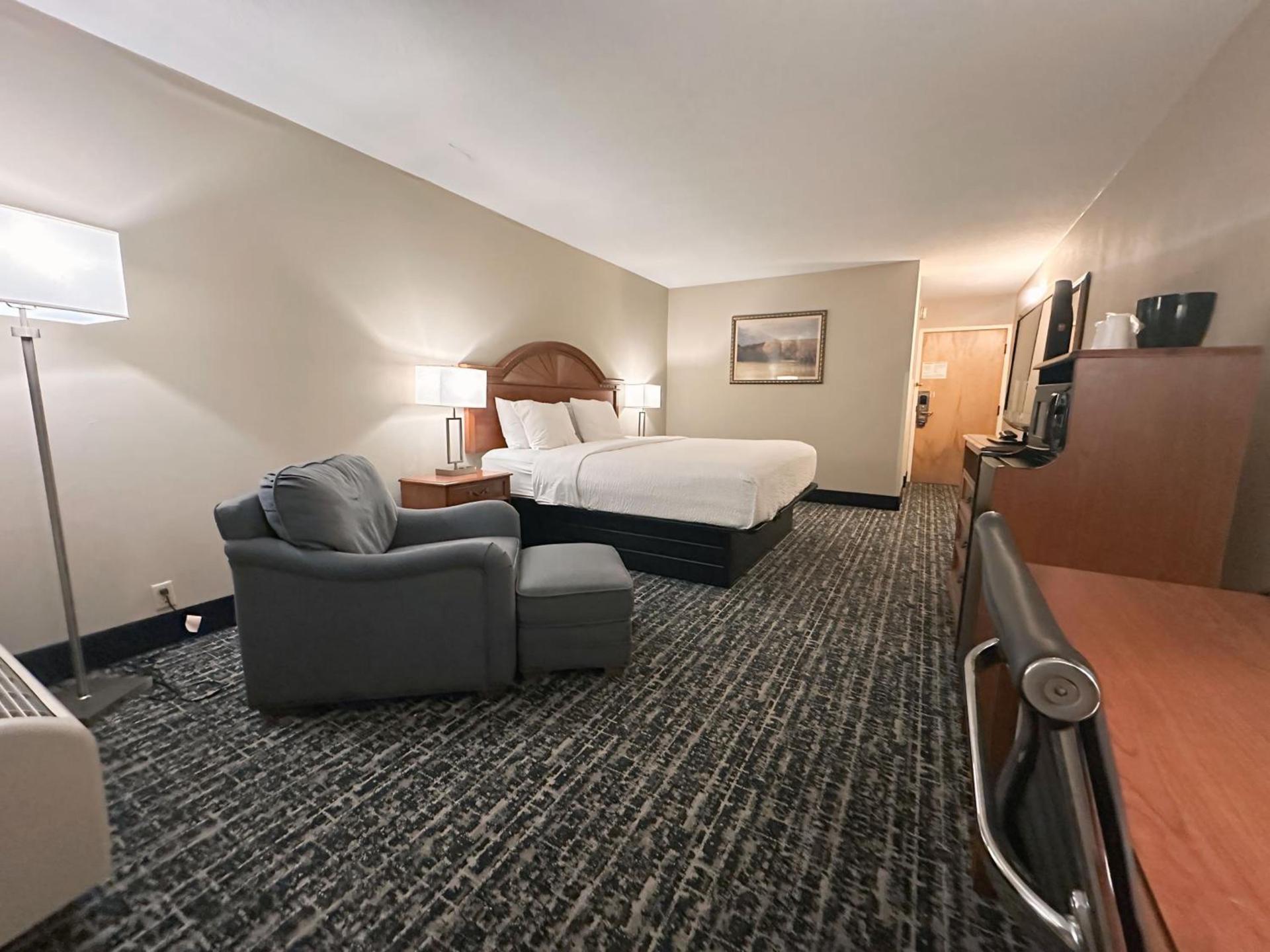 Baymont by Wyndham Indianapolis South photo 25