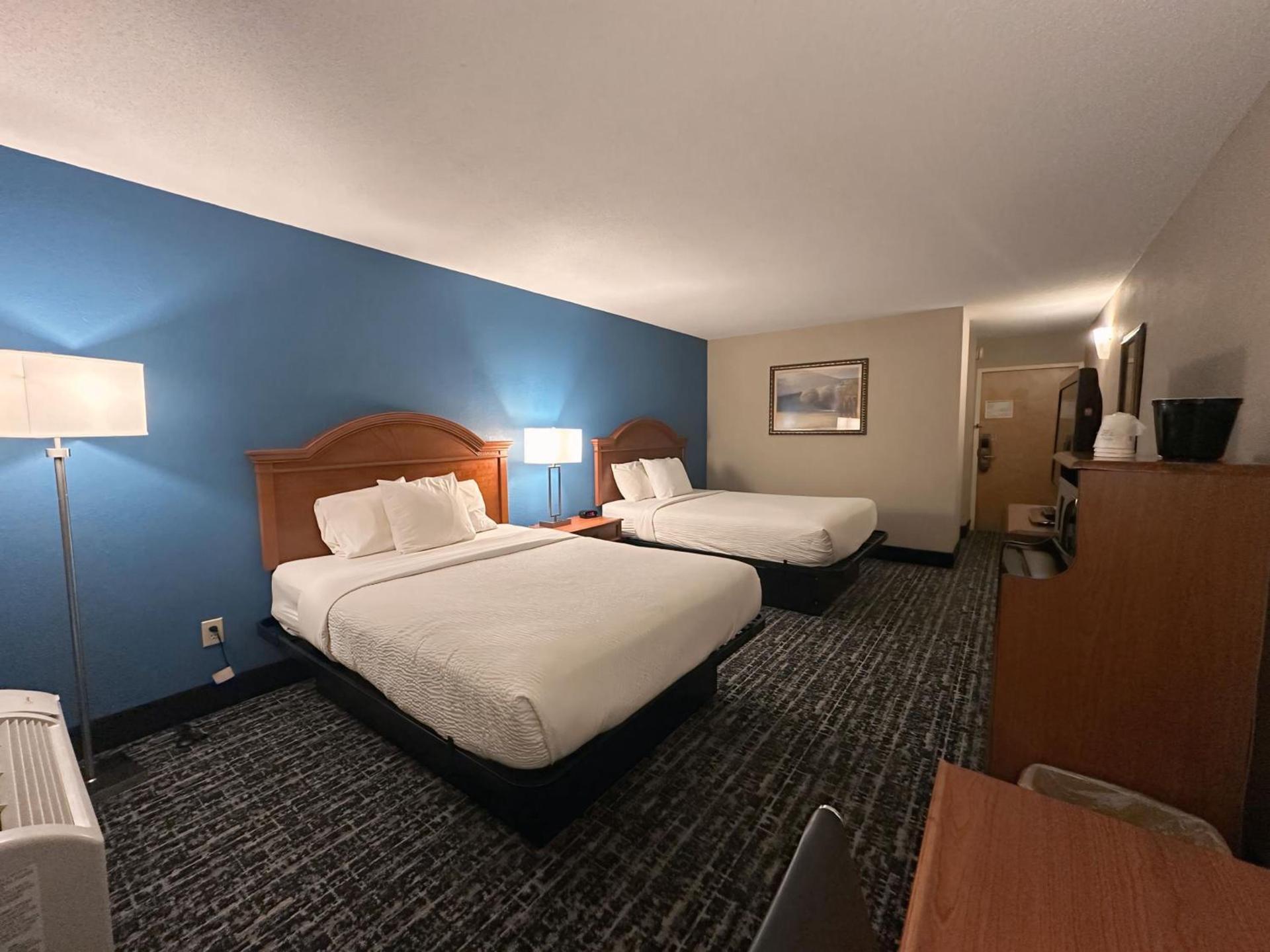 Baymont by Wyndham Indianapolis South photo 28