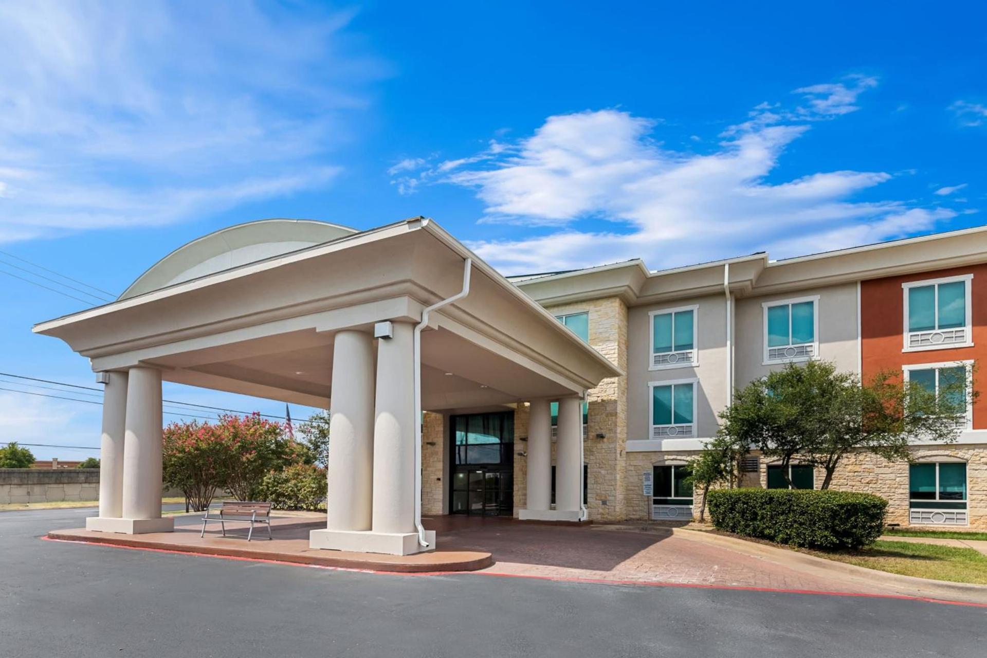 Holiday Inn Express & Suites Austin SW - Sunset Valley by IHG photo 11