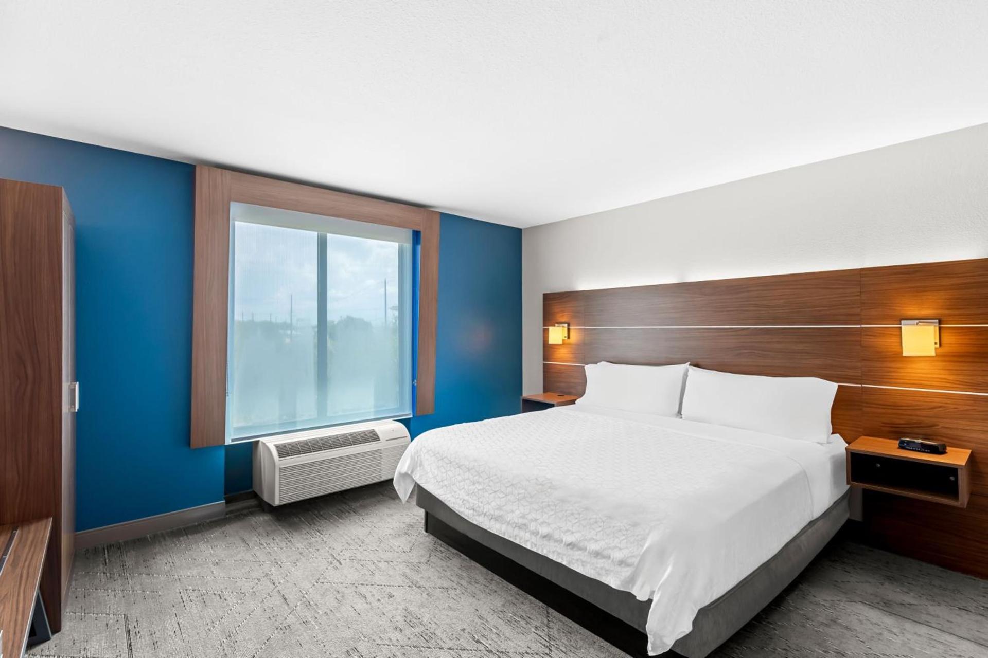 Holiday Inn Express & Suites Austin SW - Sunset Valley by IHG photo 31