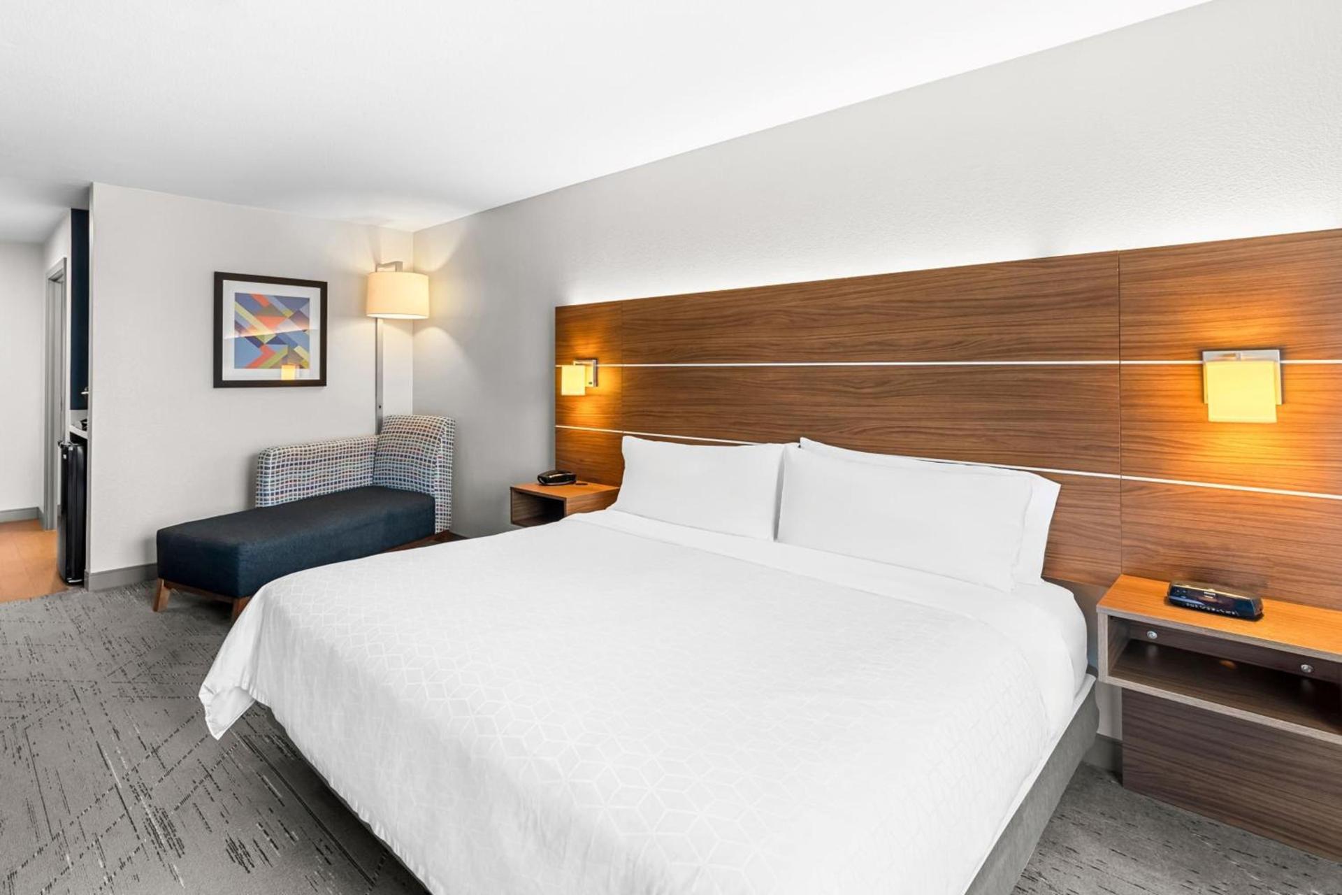 Holiday Inn Express & Suites Austin SW - Sunset Valley by IHG photo 29