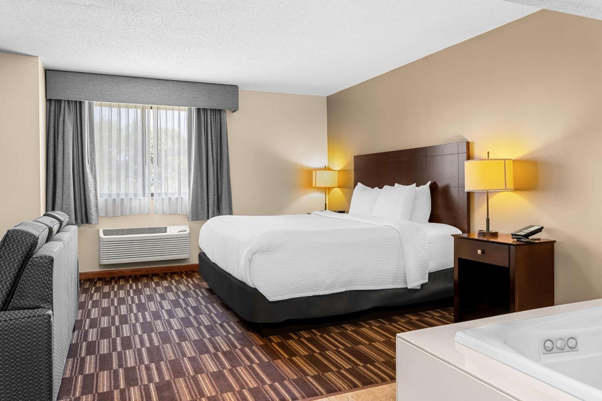 Best Western University Inn photo 8