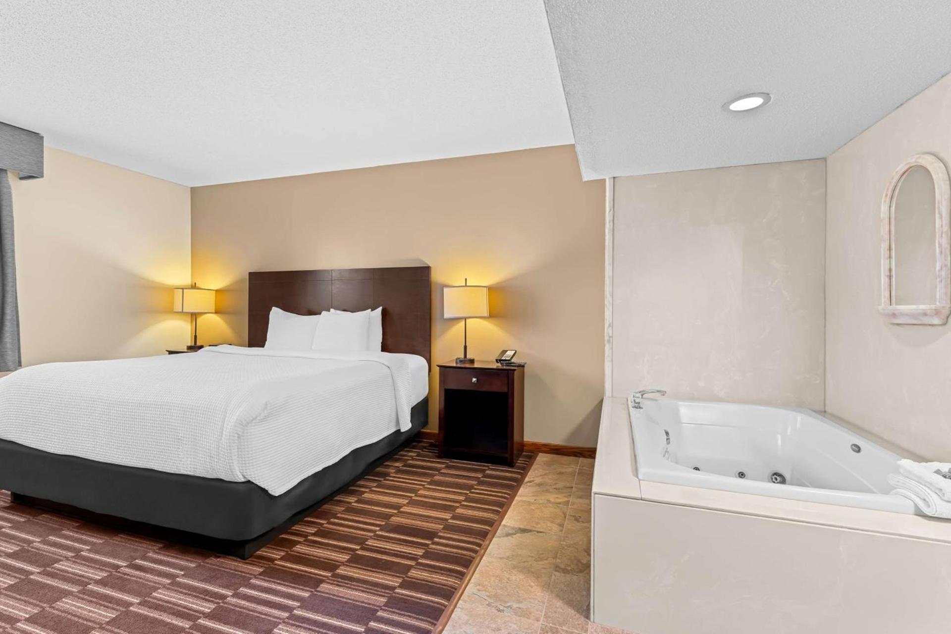 Best Western University Inn photo 7