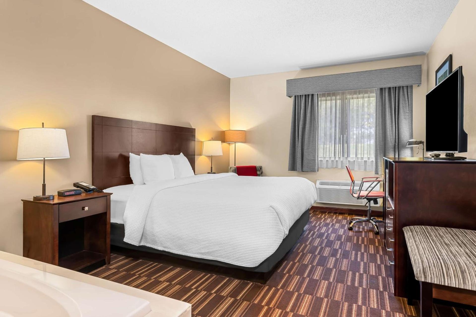 Best Western University Inn photo 14
