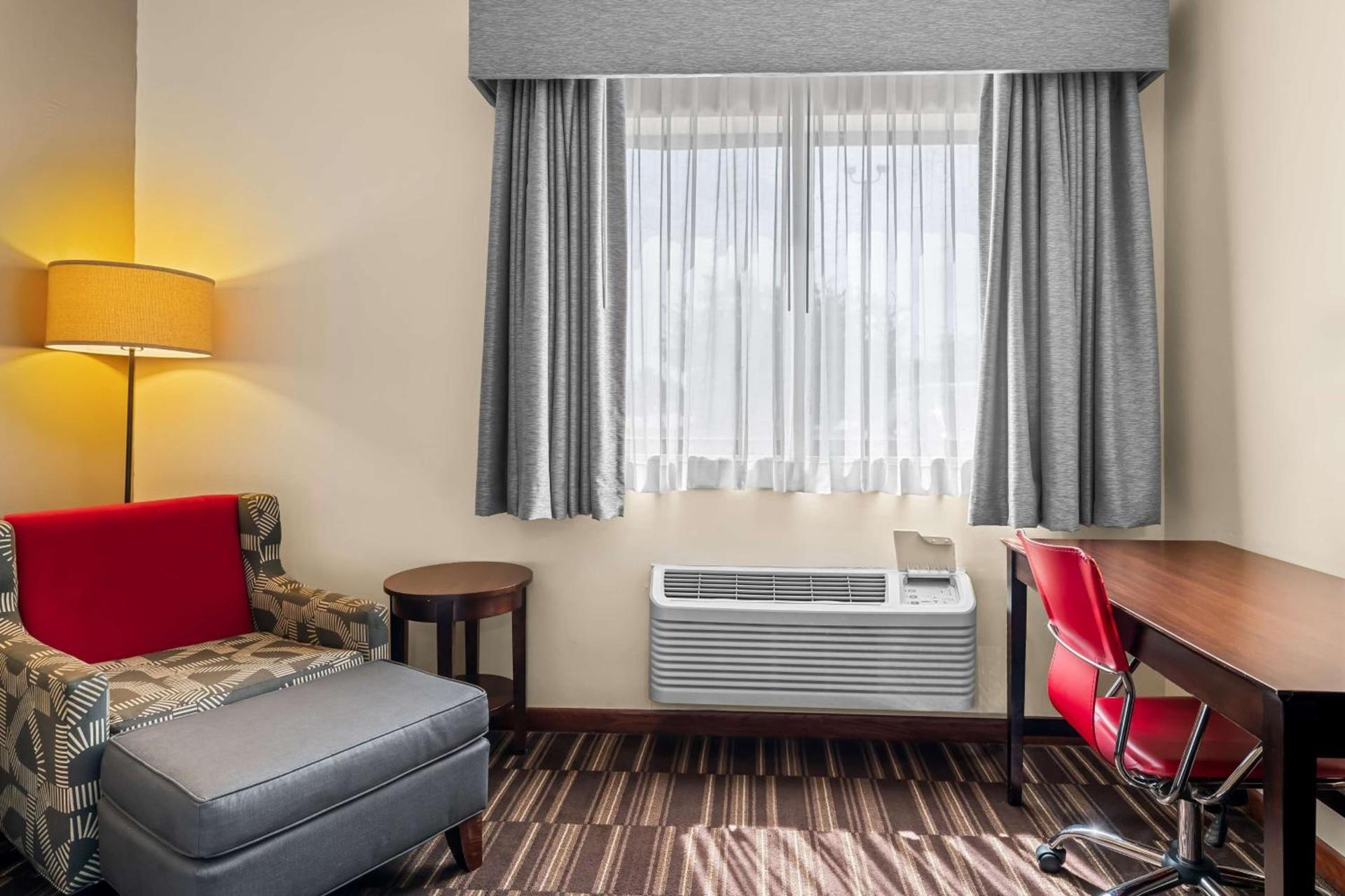 Best Western University Inn photo 18