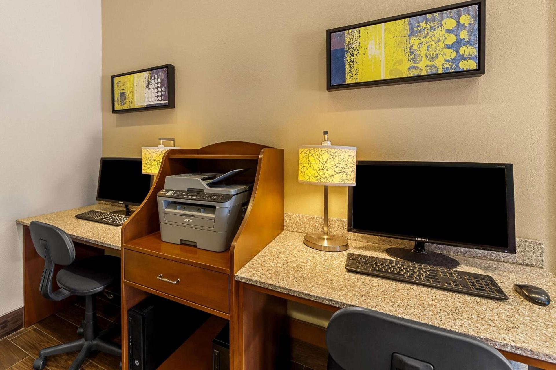 Best Western Toni Inn photo 28