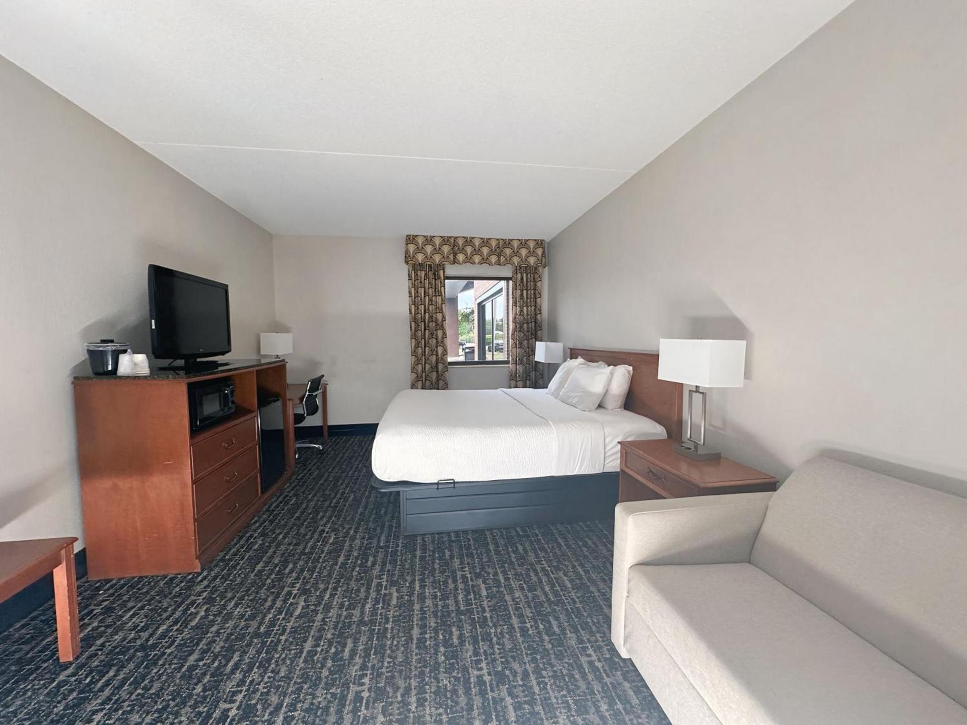 Baymont by Wyndham Indianapolis South photo 24