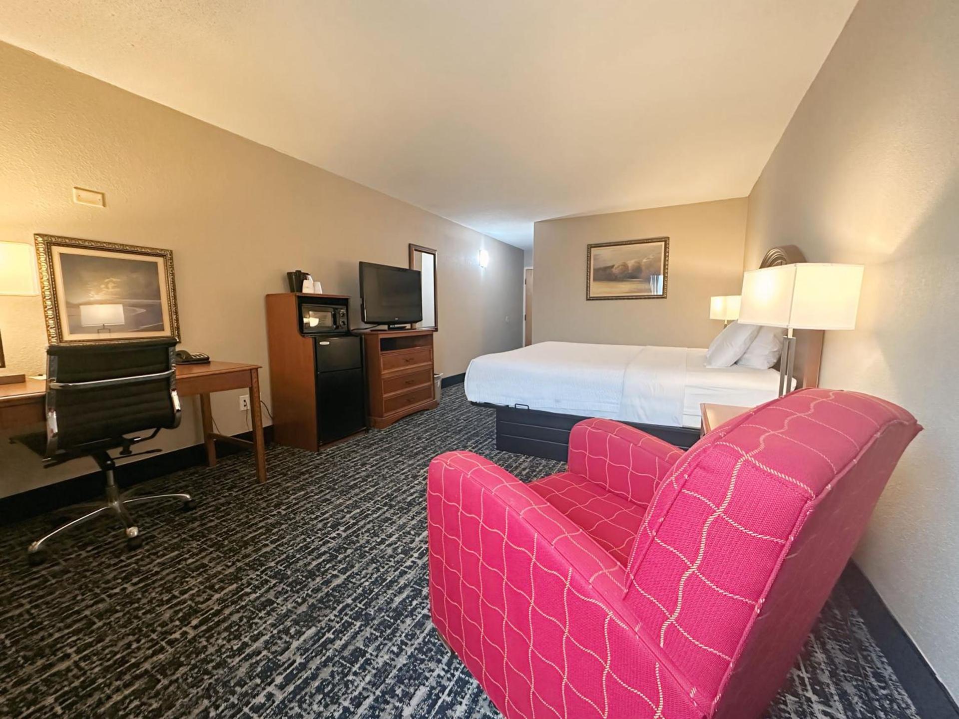 Baymont by Wyndham Indianapolis South photo 15