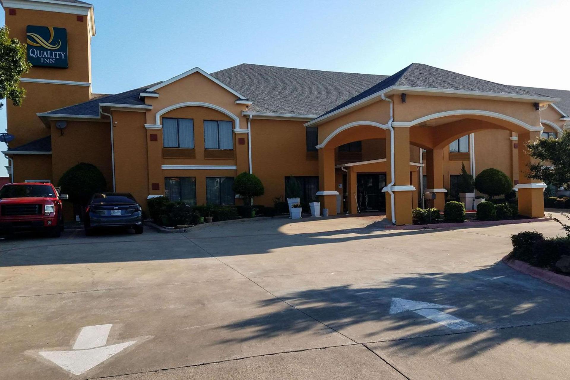 Quality Inn Hillsboro I-35 — hotel in Hillsboro