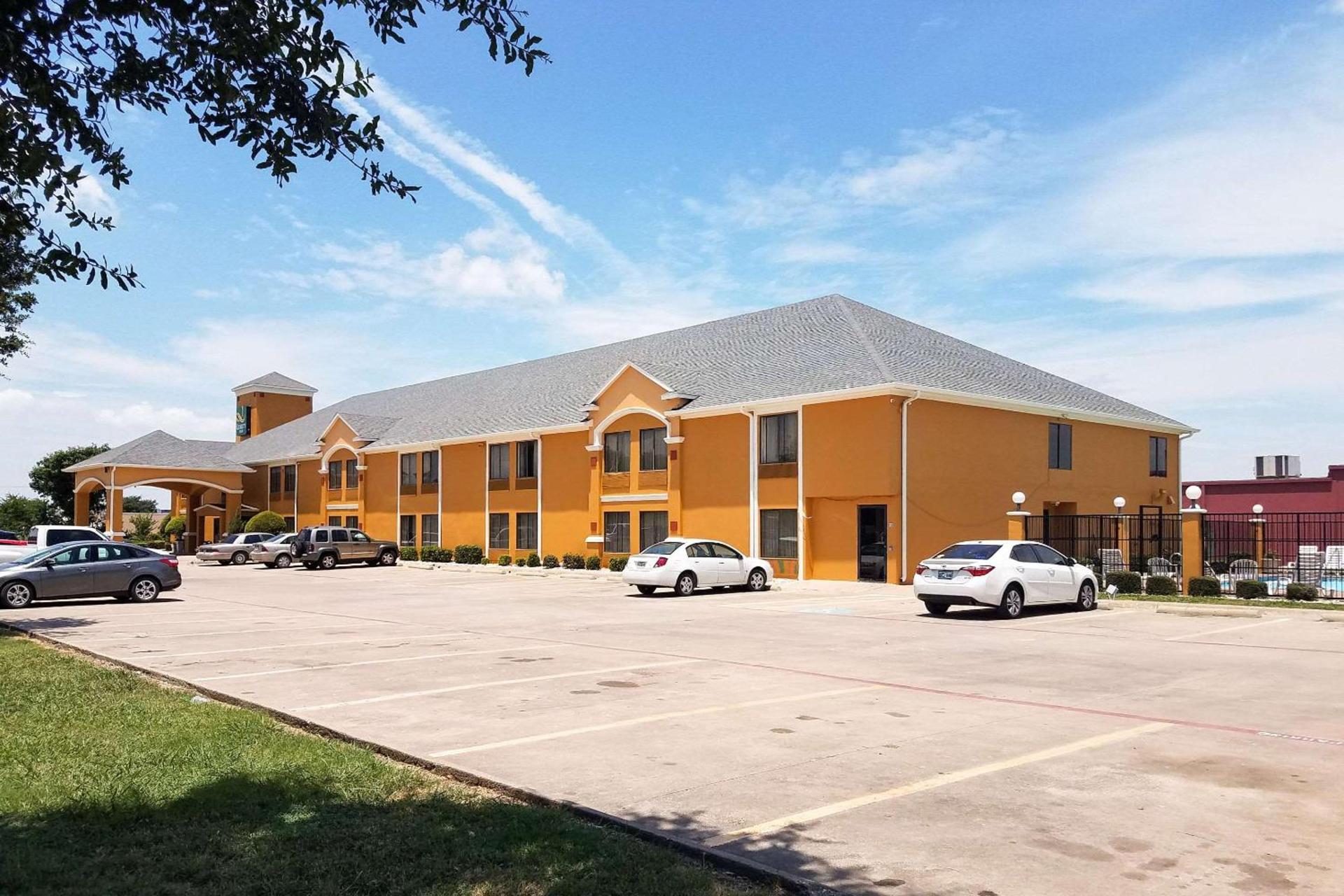 Quality Inn Hillsboro I-35 photo 3
