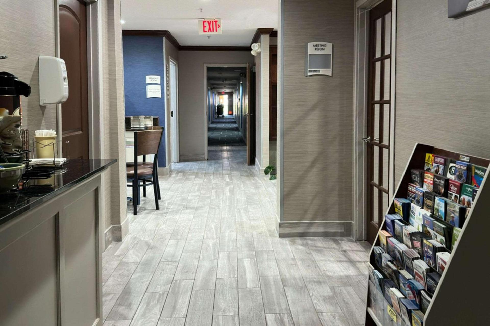 Quality Inn Hillsboro I-35 photo 9
