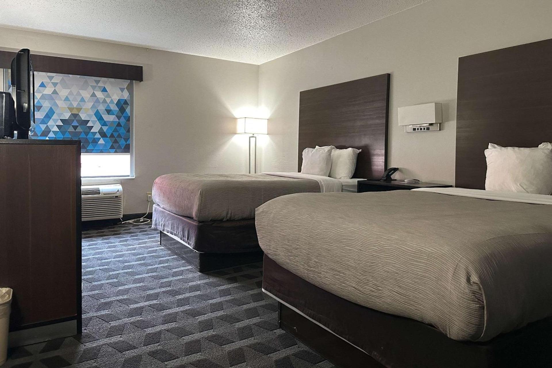 Quality Inn Hillsboro I-35 photo 11
