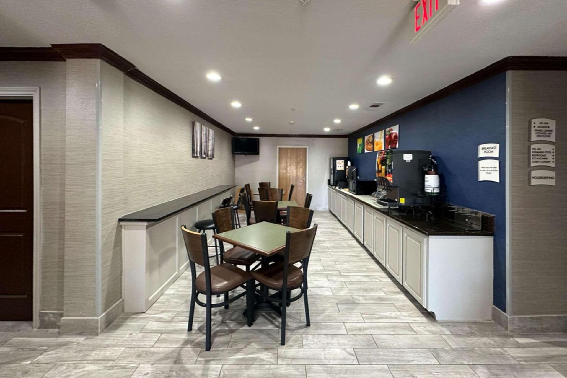 Quality Inn Hillsboro I-35 photo 18
