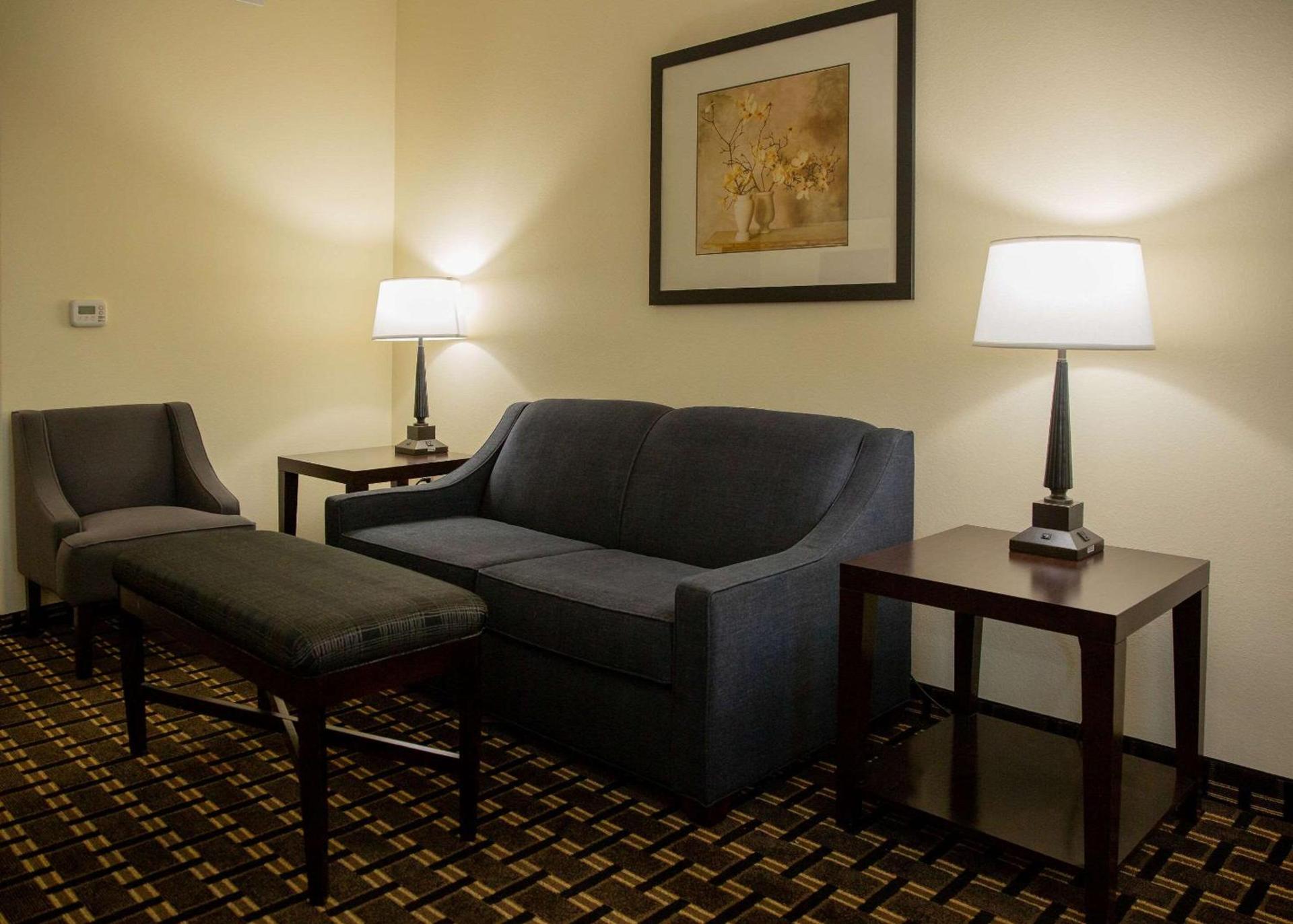 Evangeline Downs Hotel, an Ascend Collection Hotel photo 22