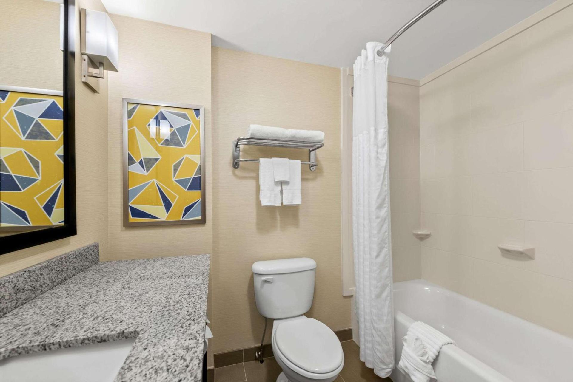 Comfort Inn Sylva - Cullowhee photo 38
